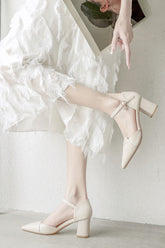 Baotou versatile pointed toe thick medium heels high heels