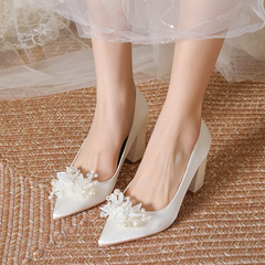 Chunky Heel White Satin Pump Shoes For Small Feet ES27