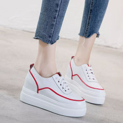 Petite Feet Inner Heel Leather Sneakers AP67