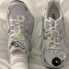 Korean Pearl Bow Shoe Buckle Accessories Cute Beaded Bag Pendant Key Chain Jewelry Personality Sweet Girl Shoe Decoration