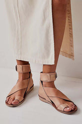 New Fashion Spring Outfit Toe Ring Buckle Strap Flat Sandals