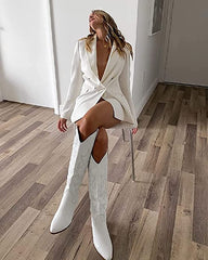 Sophisticated White Pointed Toe Cowgirl Boots