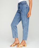 Carlotta High Rise Vintage Mom Jeans