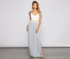 Effortlessly Stunning Crochet Waist Maxi Dress