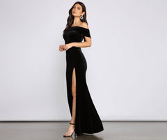 Olivia Formal Velvet Off-The-Shoulder Maxi Dress