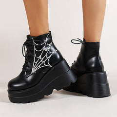 Round Toe Spider Web Print Platform Boots