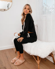 Snowed In Cropped Knit Hoodie - Black