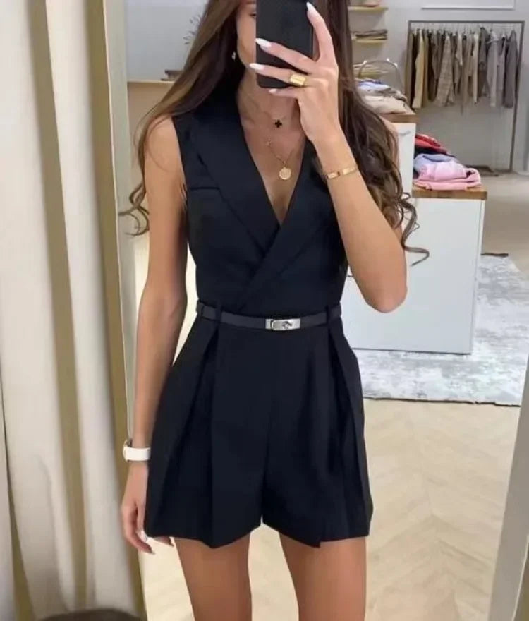 Louiseâ„?| Short elegant sleeveless jumpsuit
