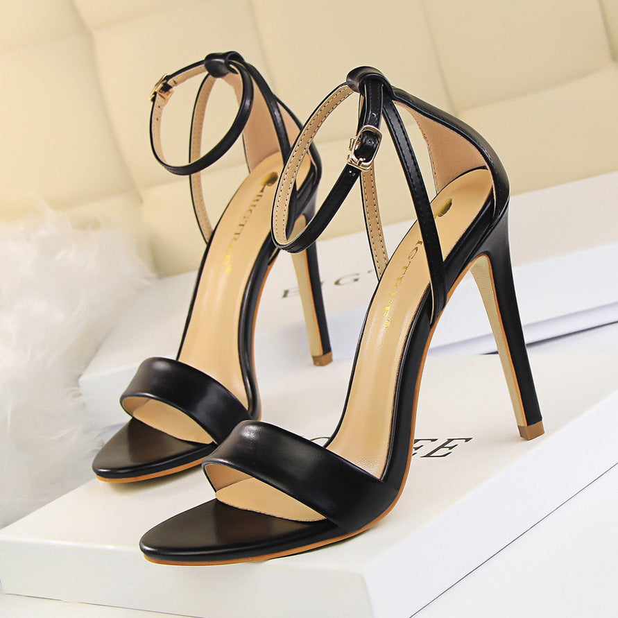 Women's Fashion Sexy Nightclub Stiletto Hollow-out Spliced Heels