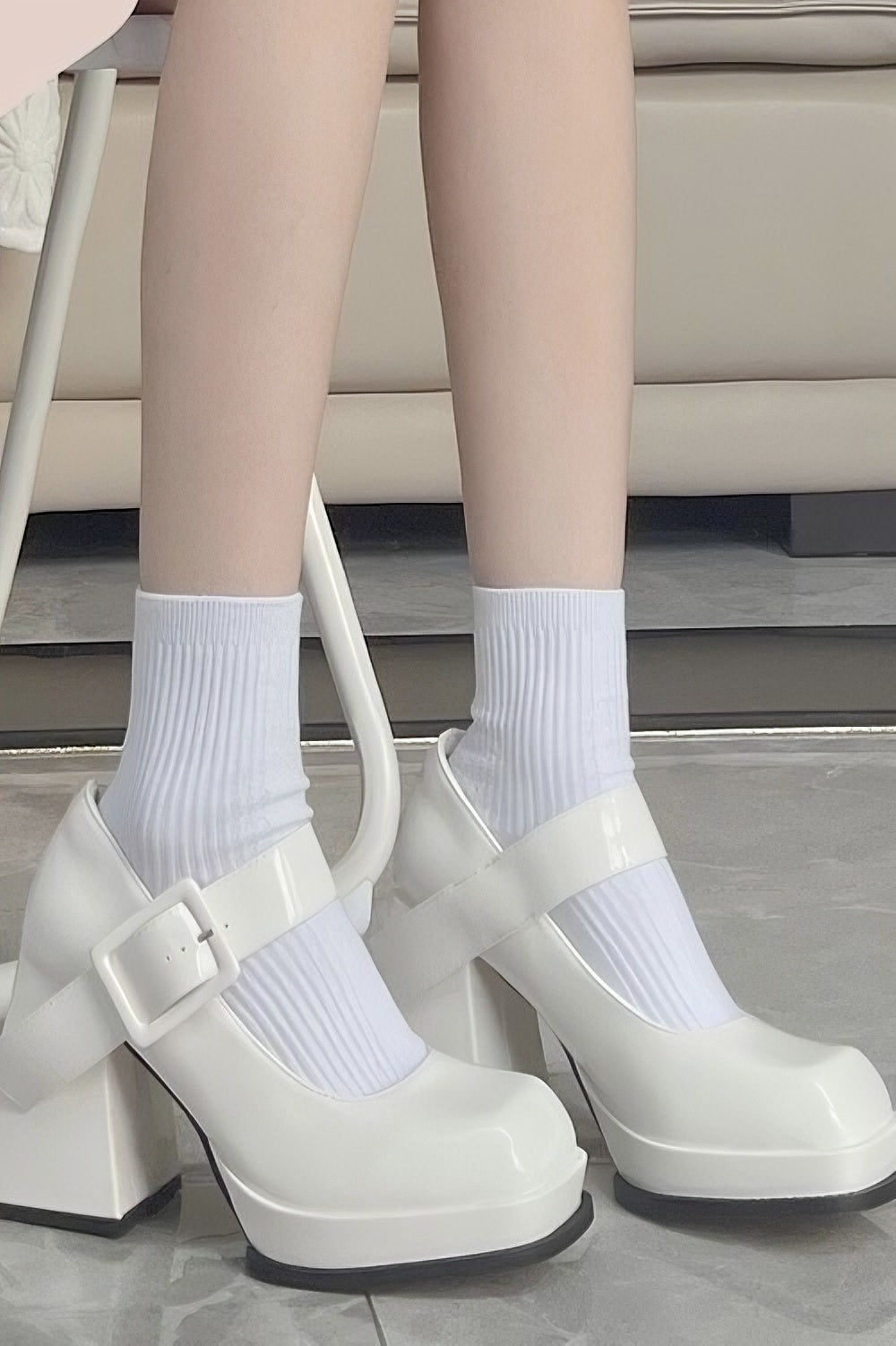 French niche design thick heel and elegant square toe high heels