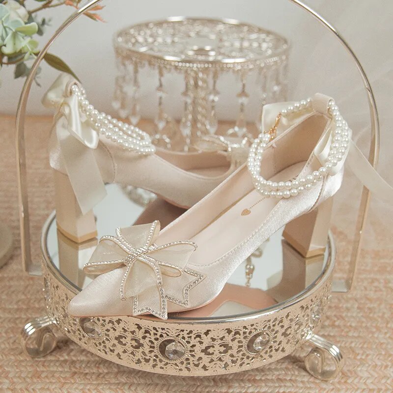 Bridal Shoes 2024 New Flower High Heel Pumps Women Elegant Pearl Strap Wedding Party Shoes Woman Silk Pointed Toe Zapatos Mujer