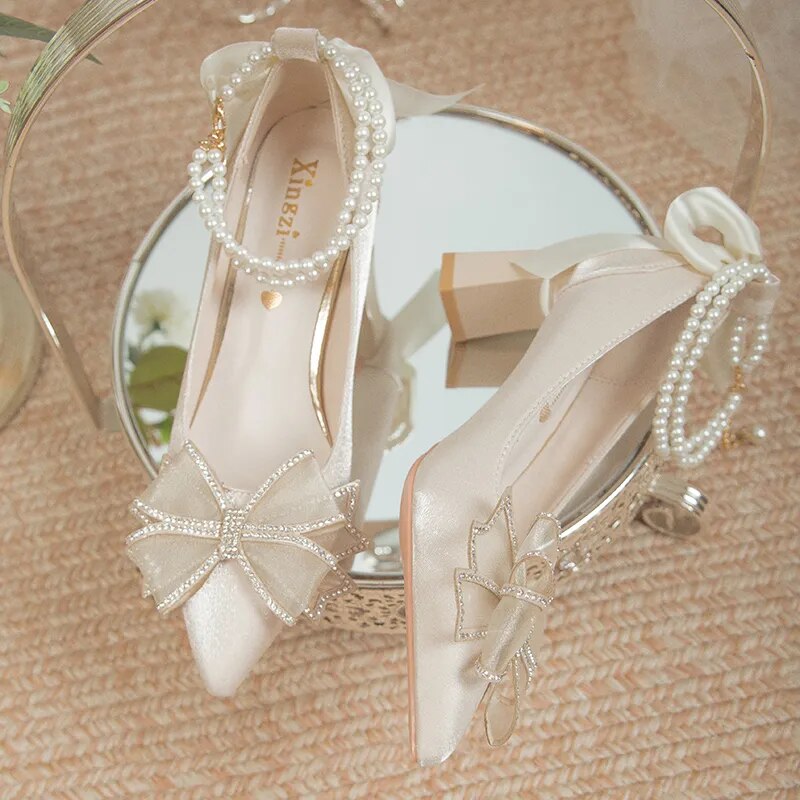 Bridal Shoes 2024 New Flower High Heel Pumps Women Elegant Pearl Strap Wedding Party Shoes Woman Silk Pointed Toe Zapatos Mujer