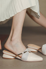 Pointed toe half-cup flat shoes