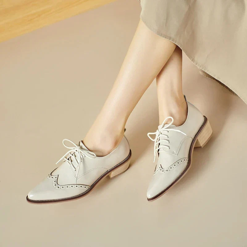 2024 Women's European and American New Spring and Autumn Pointed Leather Lace up Middle Heel Retro Blake Lefu Single Shoes