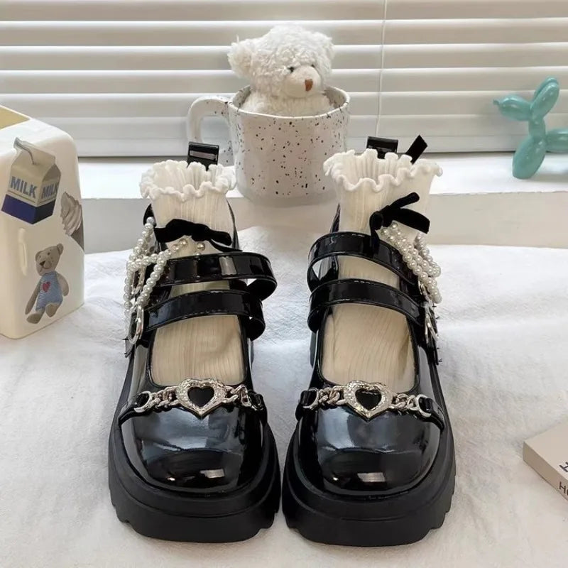 BACK TO SCHOOL 2024 Sweet Heart-Shaped Buckle Lolita Shoes Women Patent Leather Platform Mary Janes Woman Metal Decoration Chunky Heels Pumps