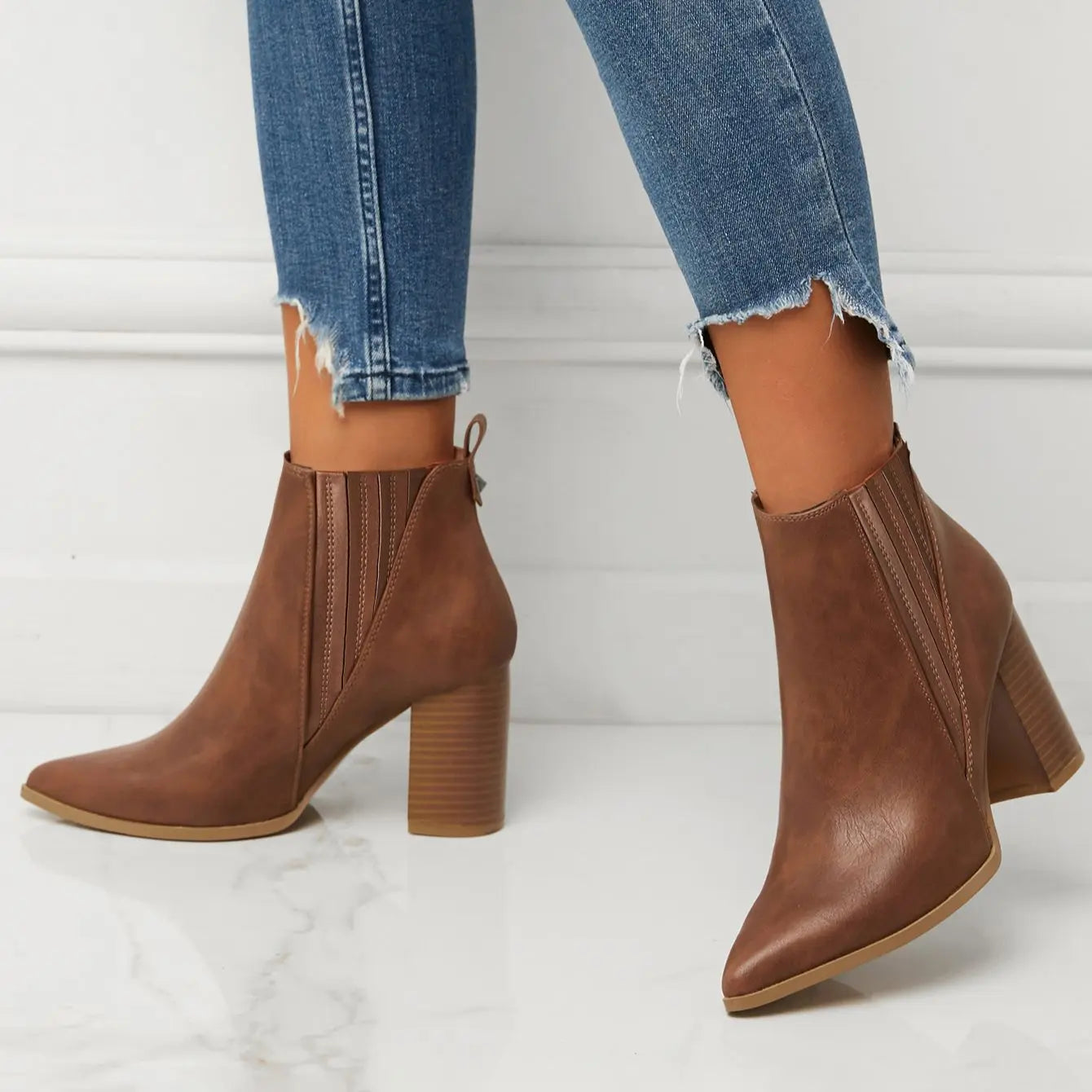 Autumn and Winter Women's Pointed Thick Heels Outdoor Artificial Leather Chelsea Boots