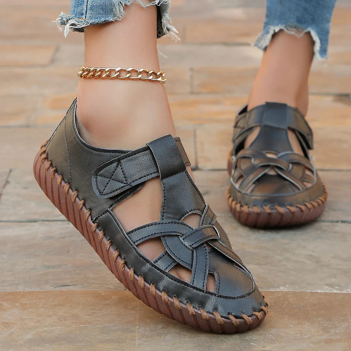 2024 New Hot Outdoor Genuine Leather Women Flats Hollow Woman Soft Shoes Summer Women's Loafers Breathable Beach Female Sandals