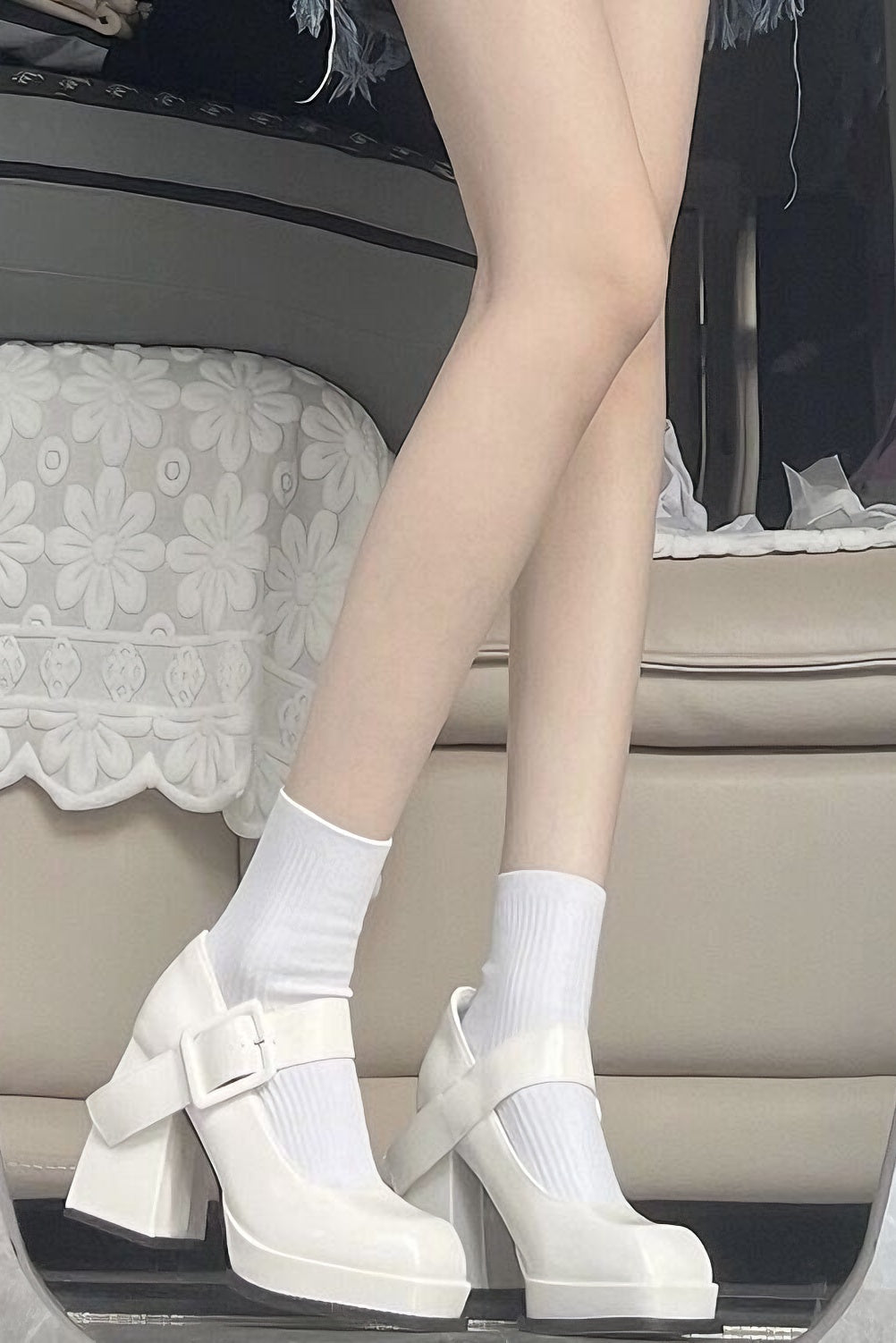 French niche design thick heel and elegant square toe high heels