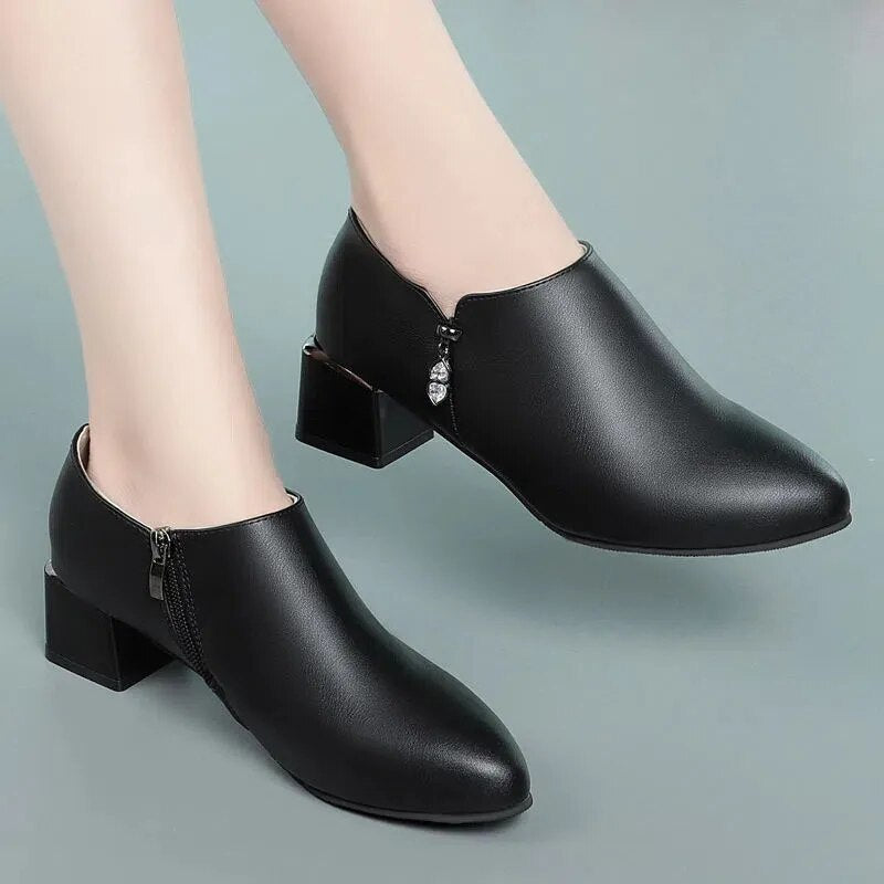 Botas Femininas Women Cute Sweet High Quality Square Heel Short Ankle Boots Lady Casual Street Winter Heel Shoes A790B