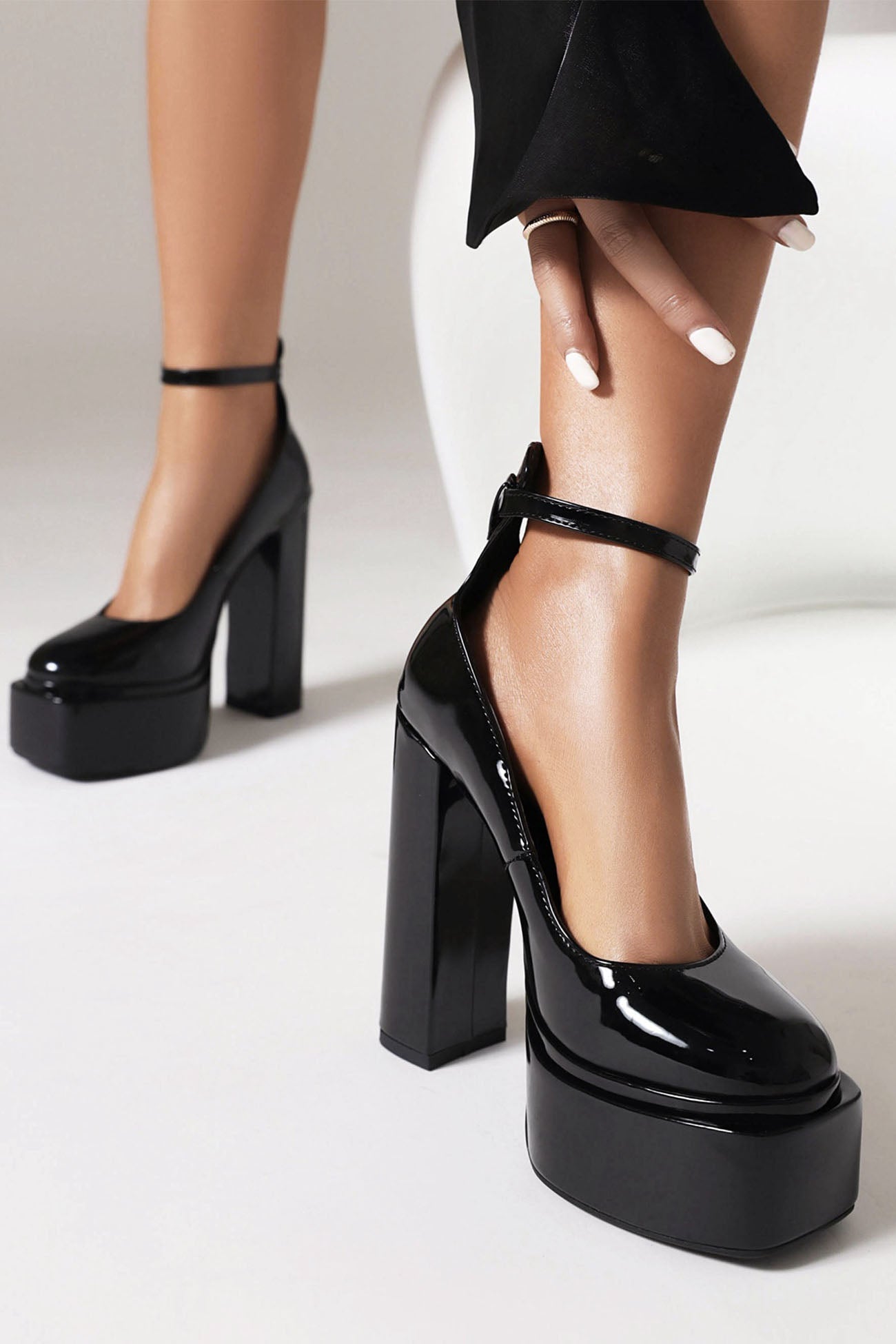 New Fashion Spring Outfit Ankle Strap Platform Chunky Heel Pumps