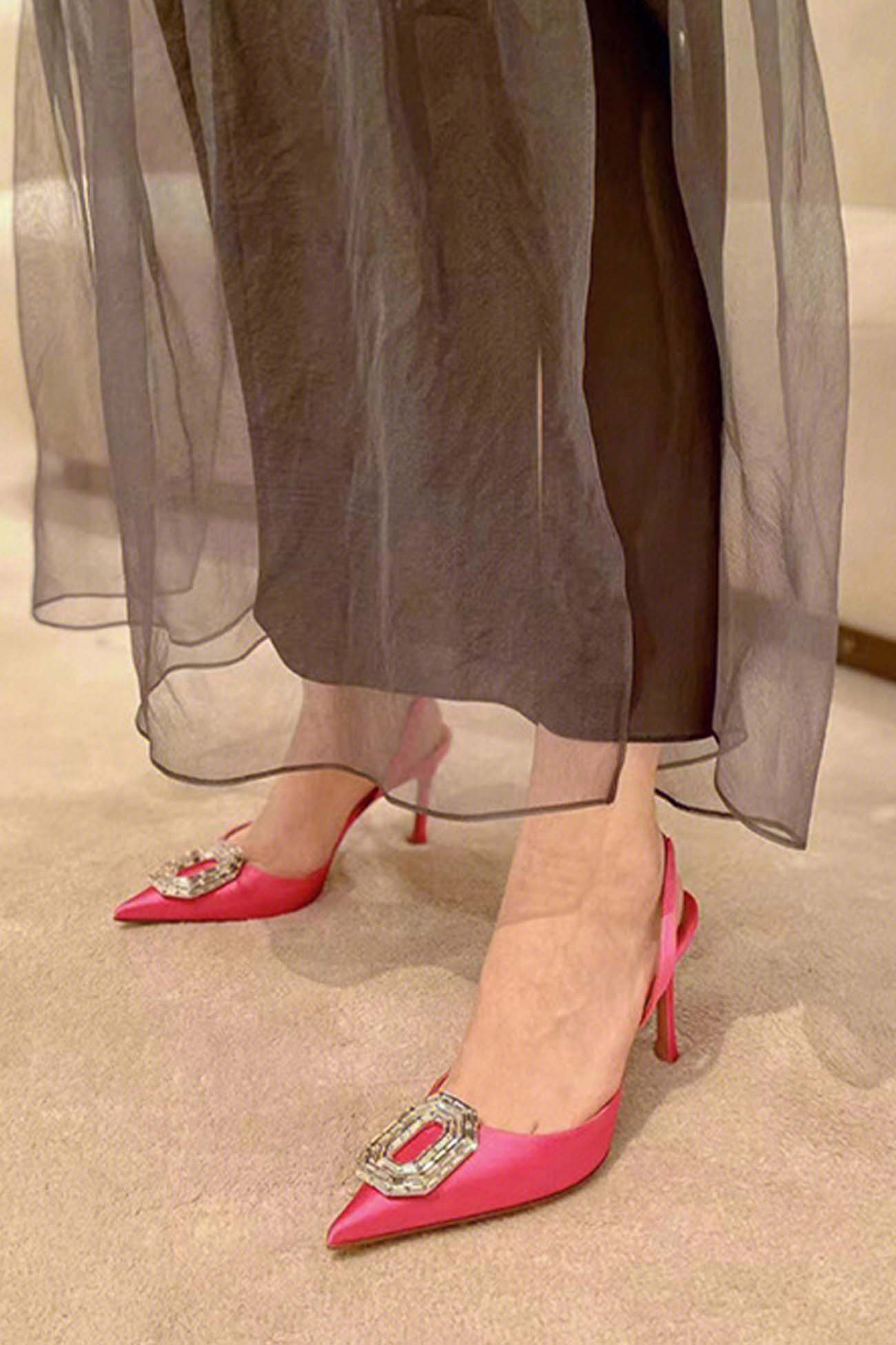 New Fashion Spring Outfit Oval Rhinestone Pointed Toe Heels