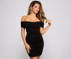 Alluring And Chic Off-The-Shoulder Mini Dress