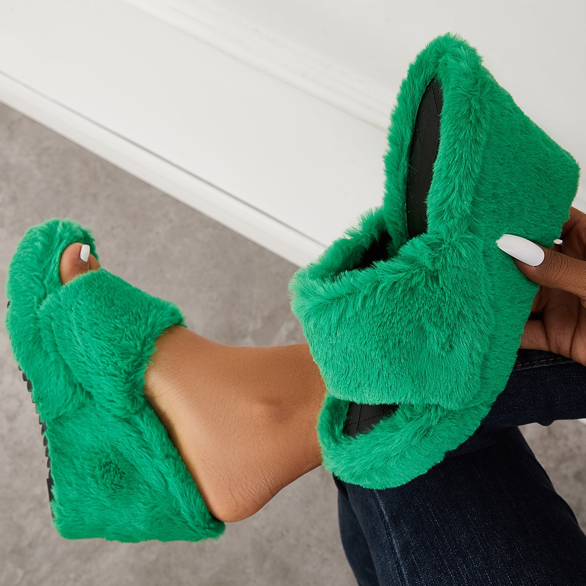 Faux Fur Wedge Slippers Furry Platform High Heel Slide Shoes