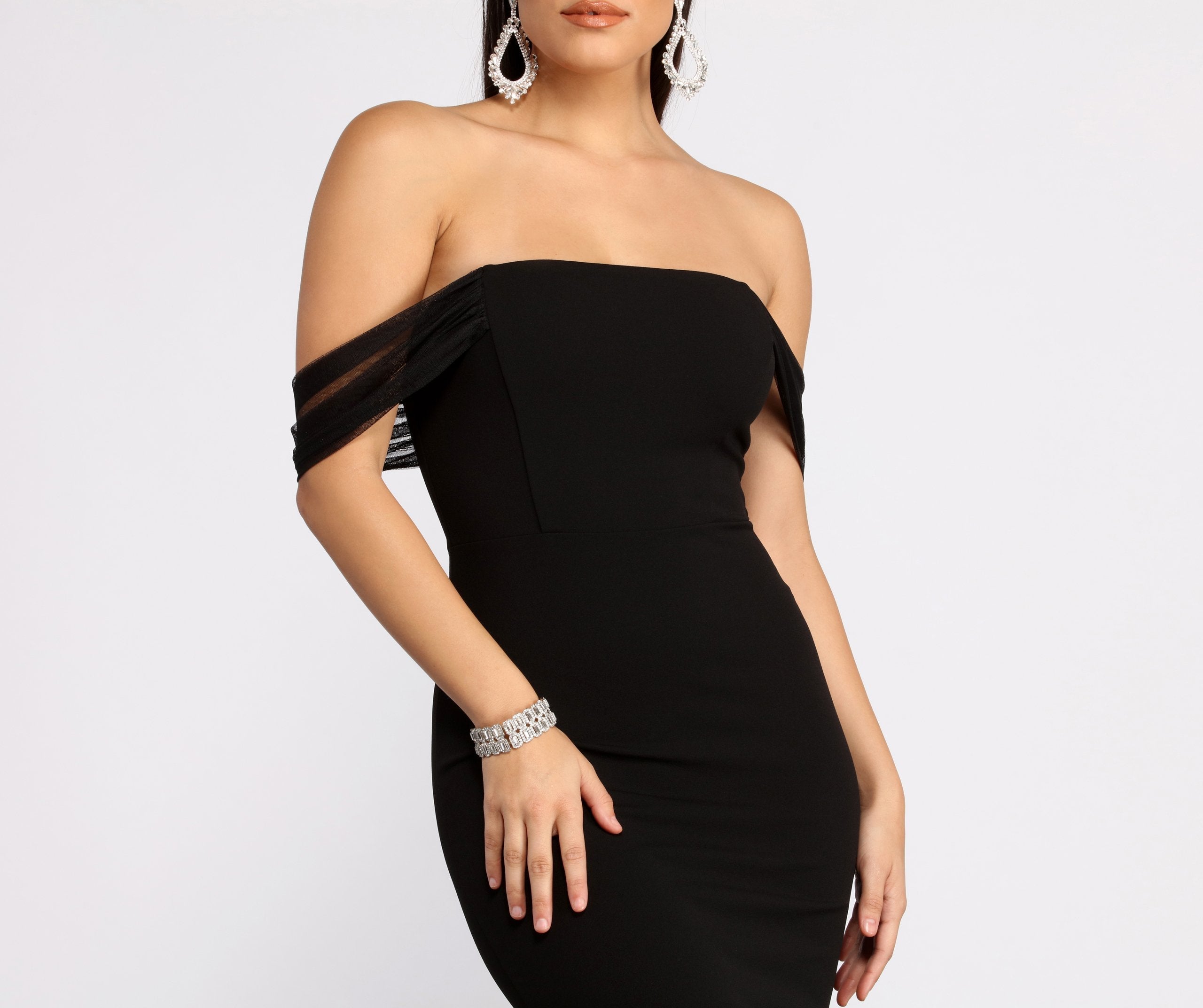 Kalel Off The Shoulder Mermaid Dress