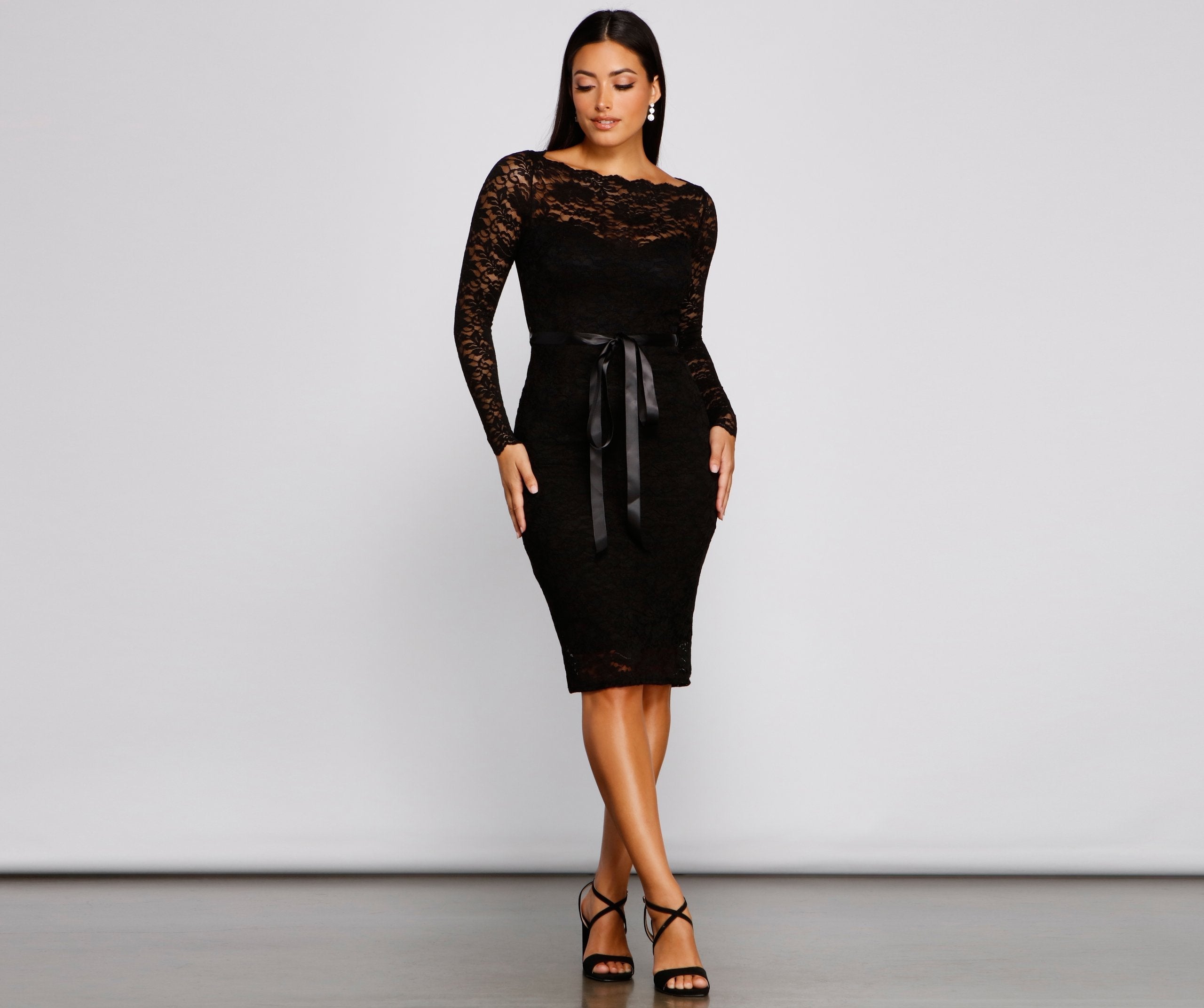 Keely Lace Sweetheart Midi Dress