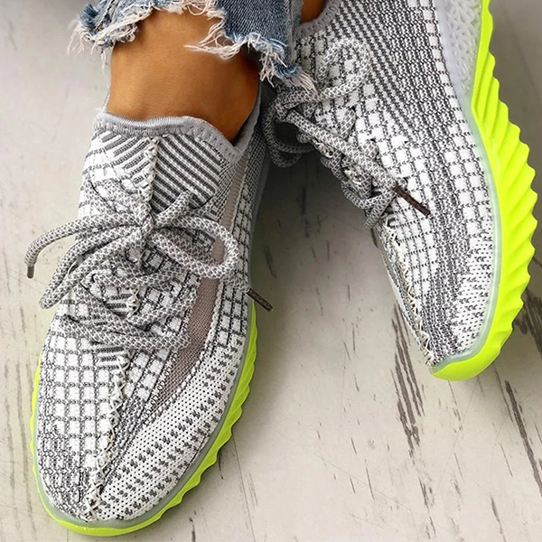 Net Surface Breathable Lace-Up Yeezy Sneakers