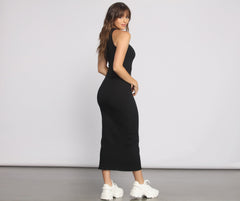 Ribbed Knit Crew Neck Maxi Dress