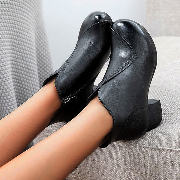 Round Toe Chunky Heeled Solid Color Ankle Boots